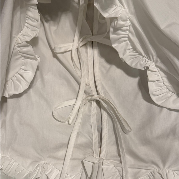 En Saison Cream Ruffled Blouse - Picture 6 of 6